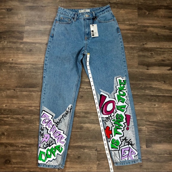 TOPSHOP High Waist Graffiti Jeans! Size 26. - Picture 3 of 8